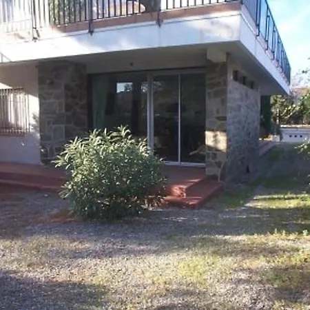 Maison 7 Couchages Avec Jardin Et Parking A Argeles-sur-mer - Fr-1-837-82